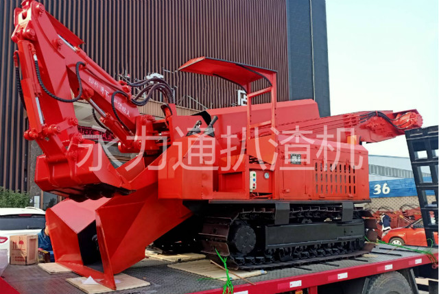 履帶刮板扒渣機.jpg 履帶刮板扒渣機.jpg